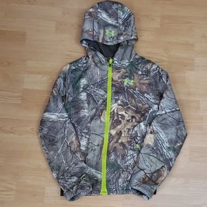 Under armour cold gear realtree camo YLG Jacket